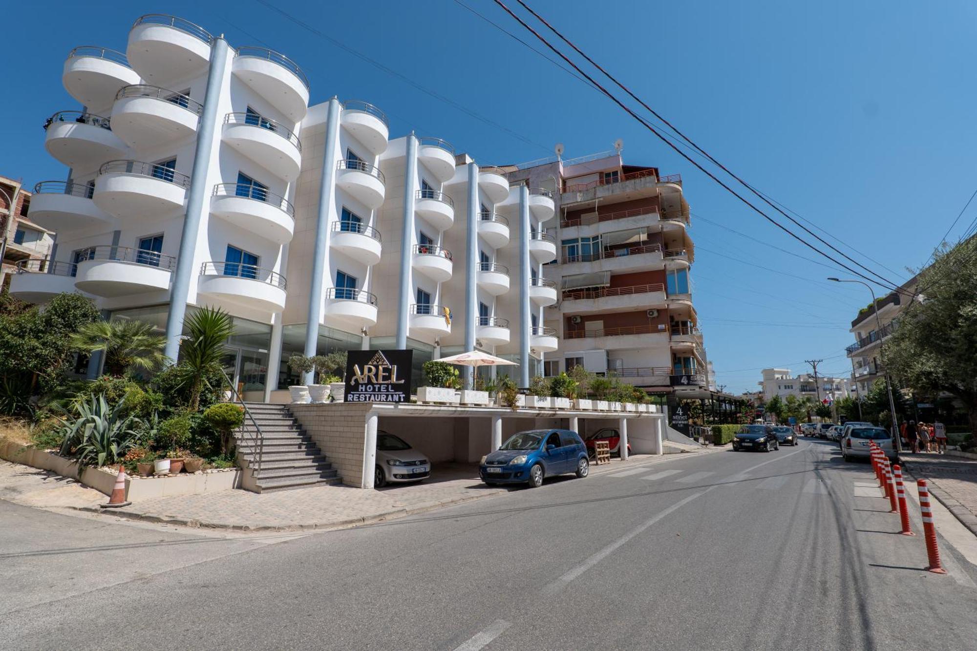 Arel Hotel Sarandë Buitenkant foto