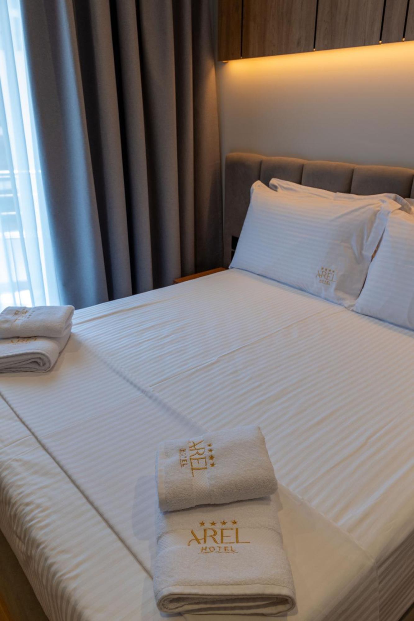 Arel Hotel Sarandë Buitenkant foto