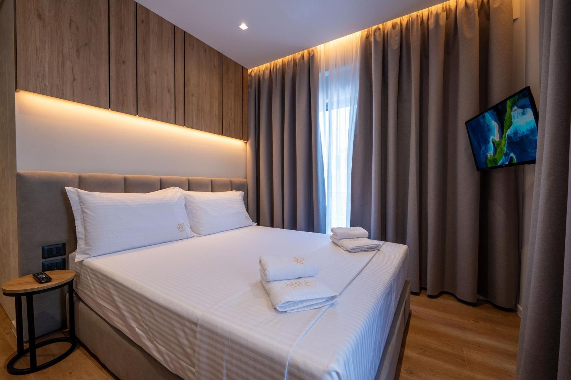 Arel Hotel Sarandë Buitenkant foto